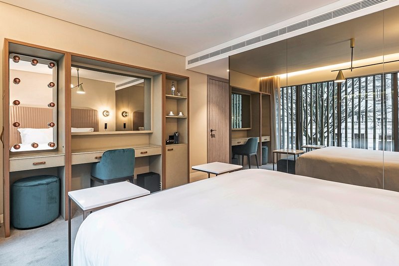 Luster Hotel 15