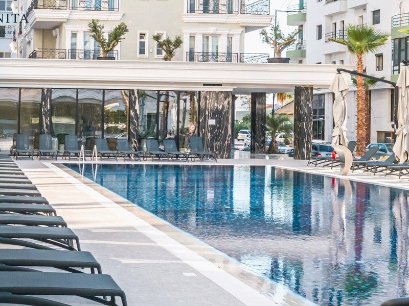 Bonita Luxury Resort 1