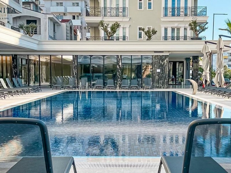 Bonita Luxury Resort 5