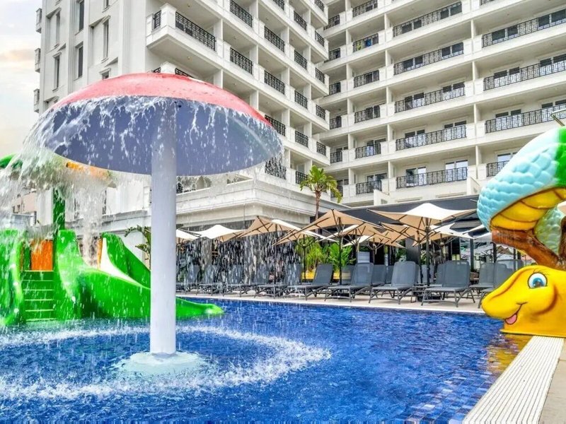 Bonita Luxury Resort 8