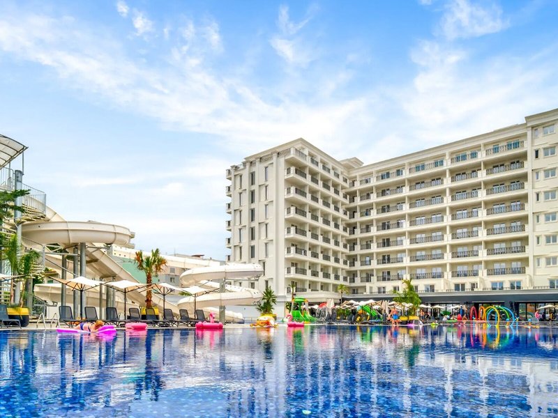 Bonita Luxury Resort 2