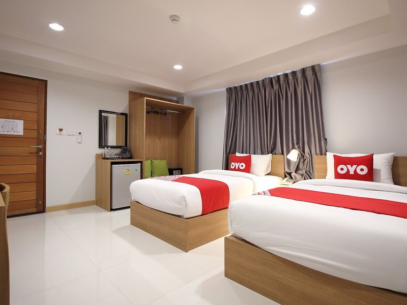 OYO 483 Pannee Hotel Khaosan 1