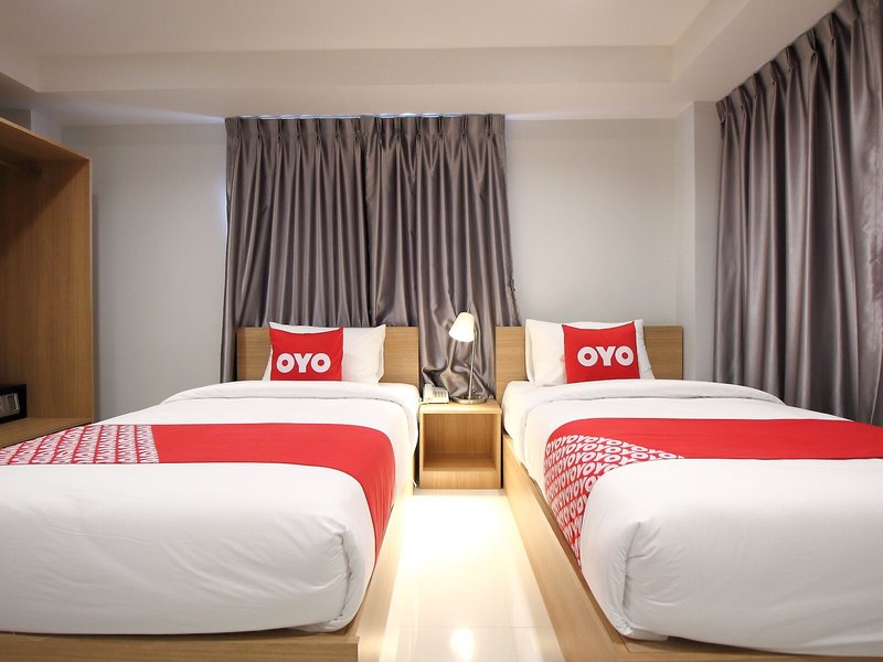 OYO 483 Pannee Hotel Khaosan 3