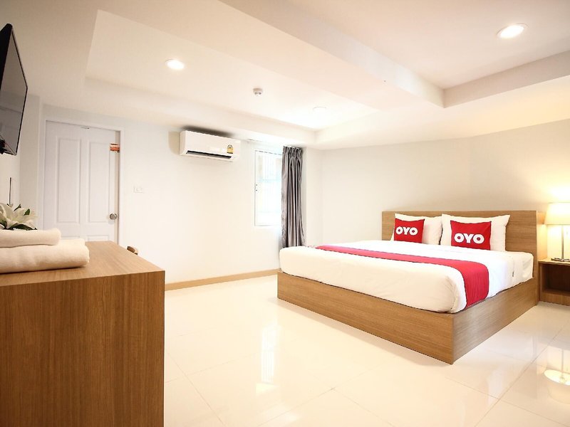 OYO 483 Pannee Hotel Khaosan 10