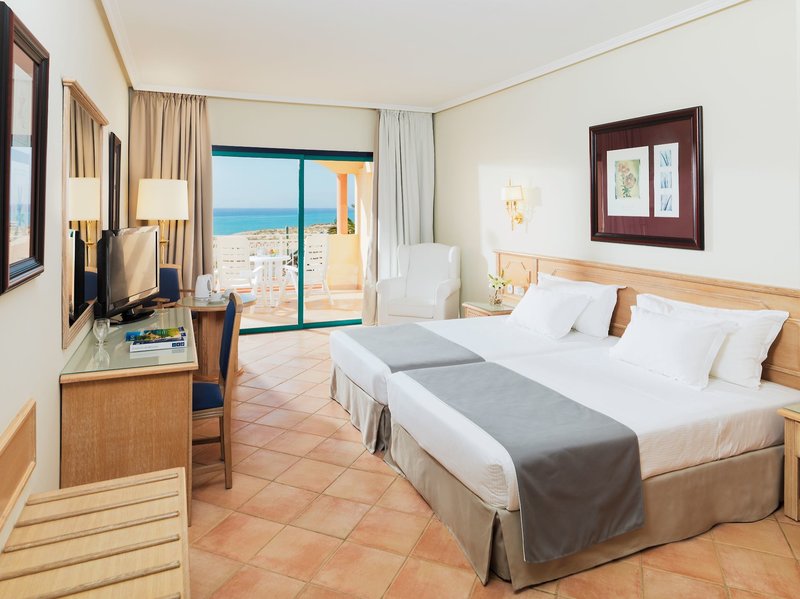 H10 Playa Esmeralda 13