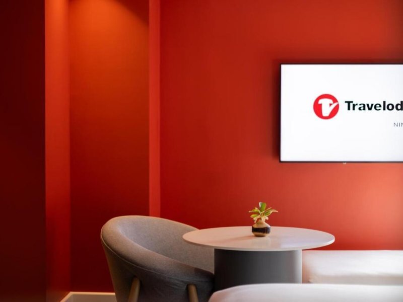 Travelodge Nimman 9