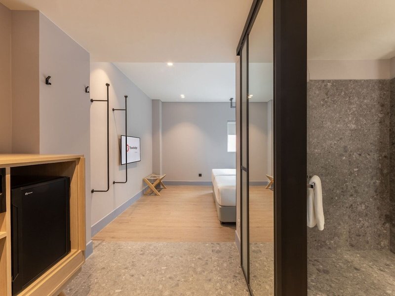 Travelodge Nimman 31
