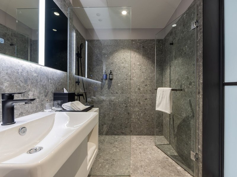 Travelodge Nimman 32