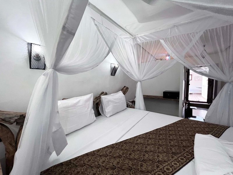Zanzi House 18