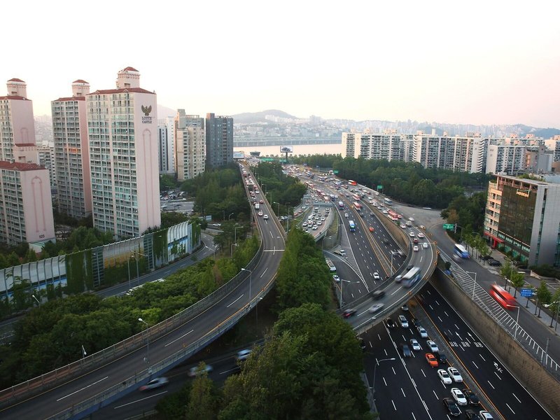 The Riverside Hotel 2 - Exterior