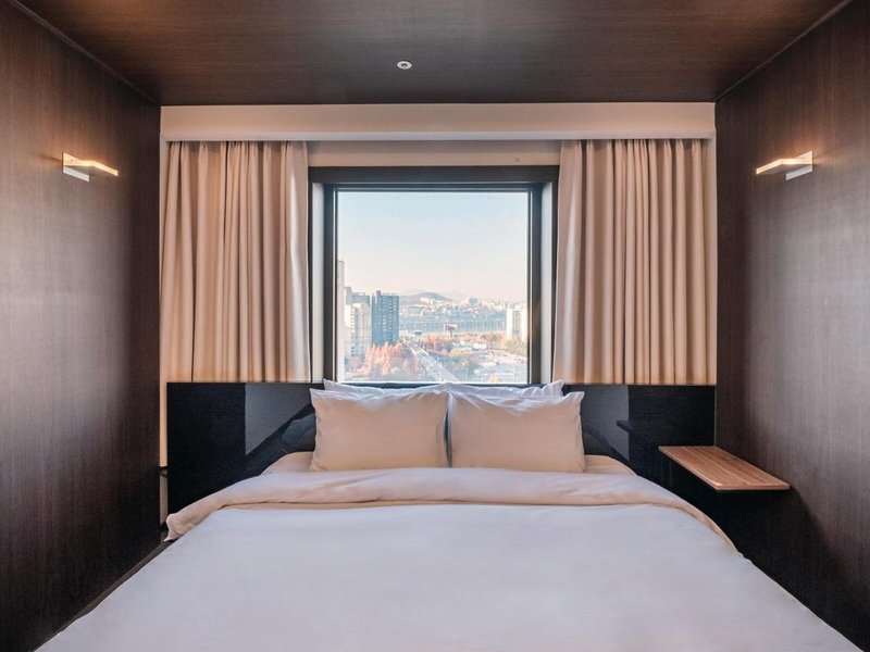 The Riverside Hotel 34 - Room Example