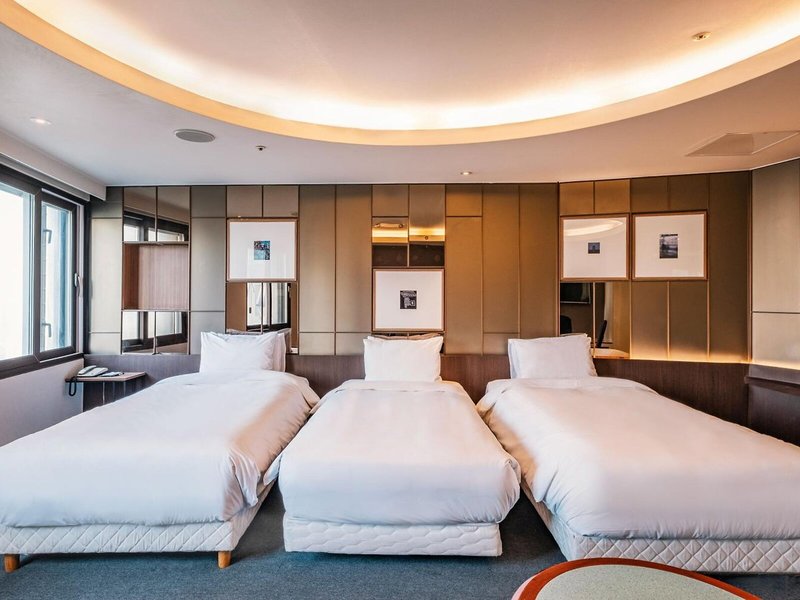 The Riverside Hotel 40 - Room Example