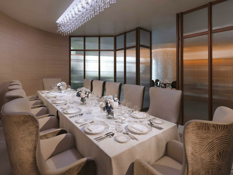 Bab Al Qasr Hotel 8