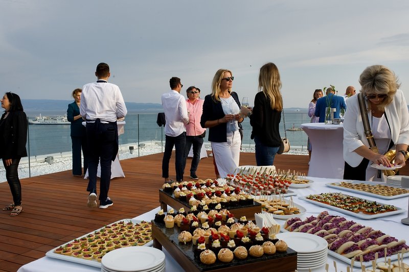 Hotel Ambasador 14