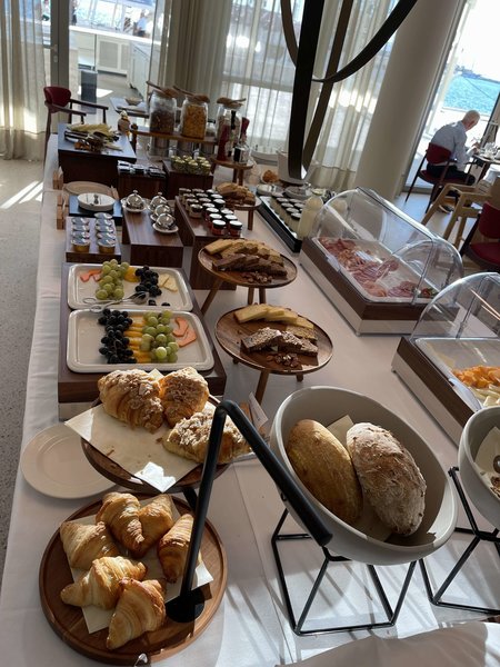 Hotel Ambasador 20