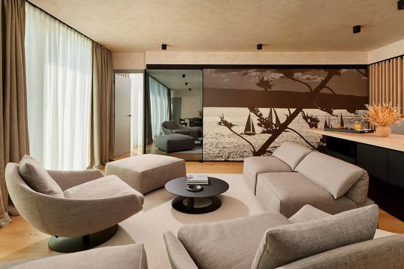 Hotel Ambasador 44