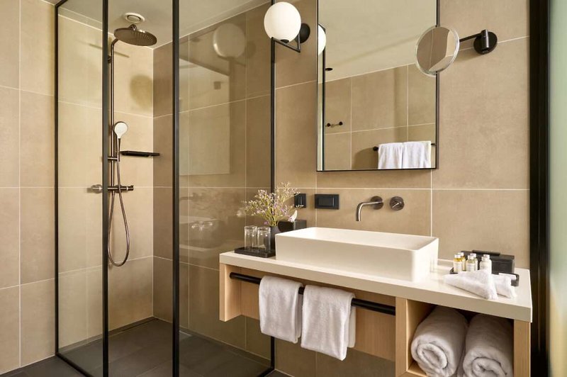 Hotel Ambasador 62