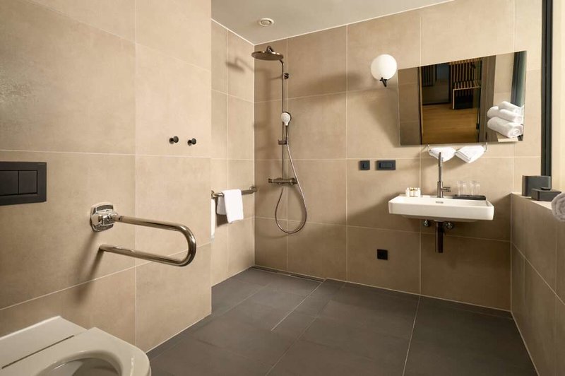 Hotel Ambasador 63