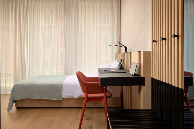 Hotel Ambasador 65
