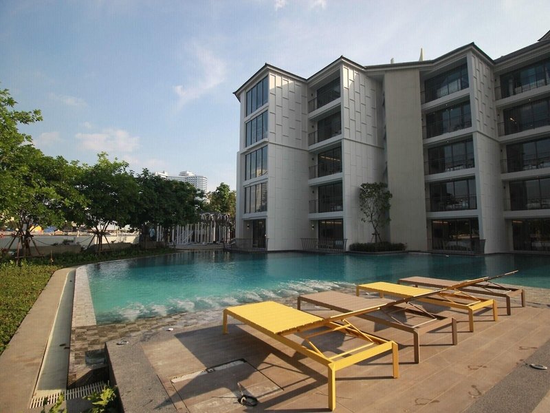 The Quarter Chaophraya by UHG