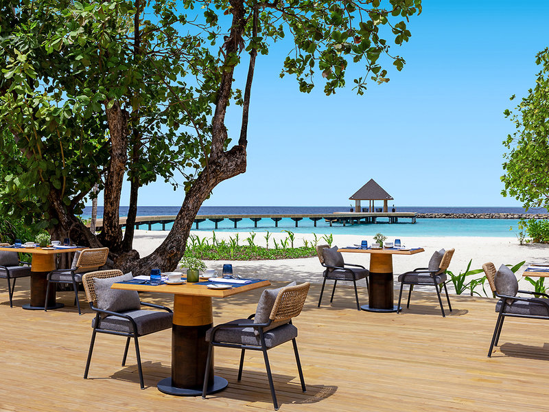 Avani+ Fares Maldives Resort 6