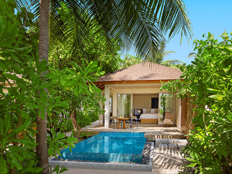Avani+ Fares Maldives Resort 10