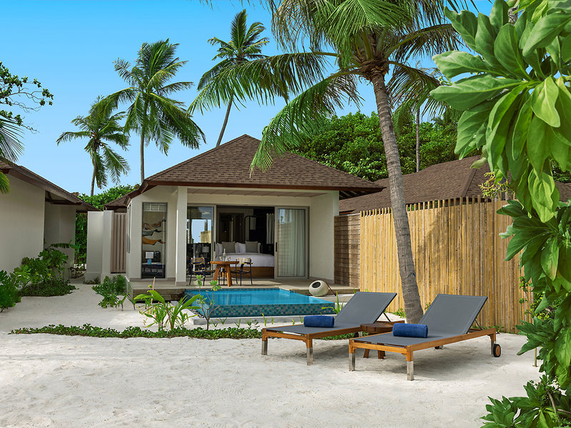 Avani+ Fares Maldives Resort 11