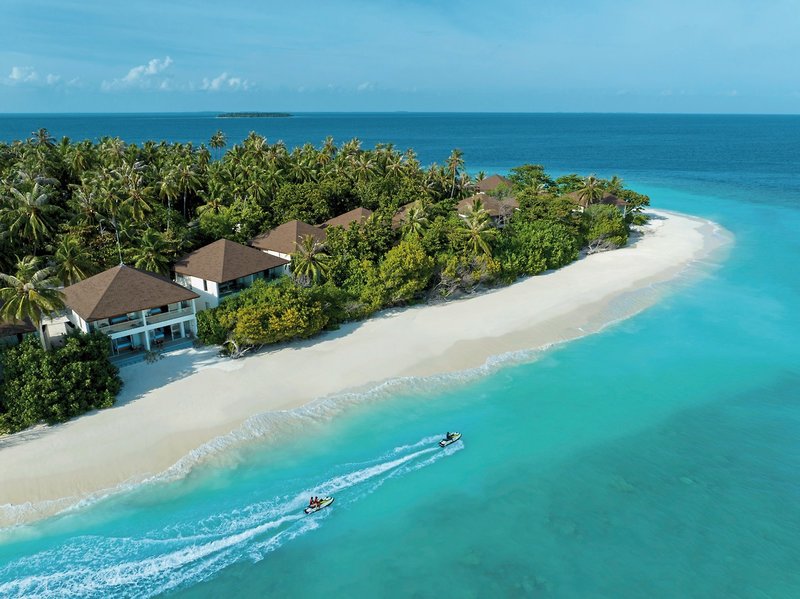 Avani+ Fares Maldives Resort 11