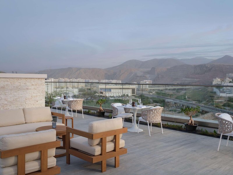 DoubleTree by Hilton Muscat Qurum 5