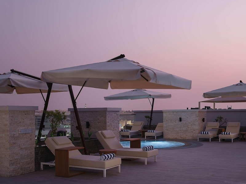 DoubleTree by Hilton Muscat Qurum 7