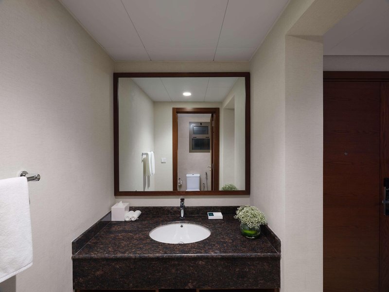 DoubleTree by Hilton Muscat Qurum 37