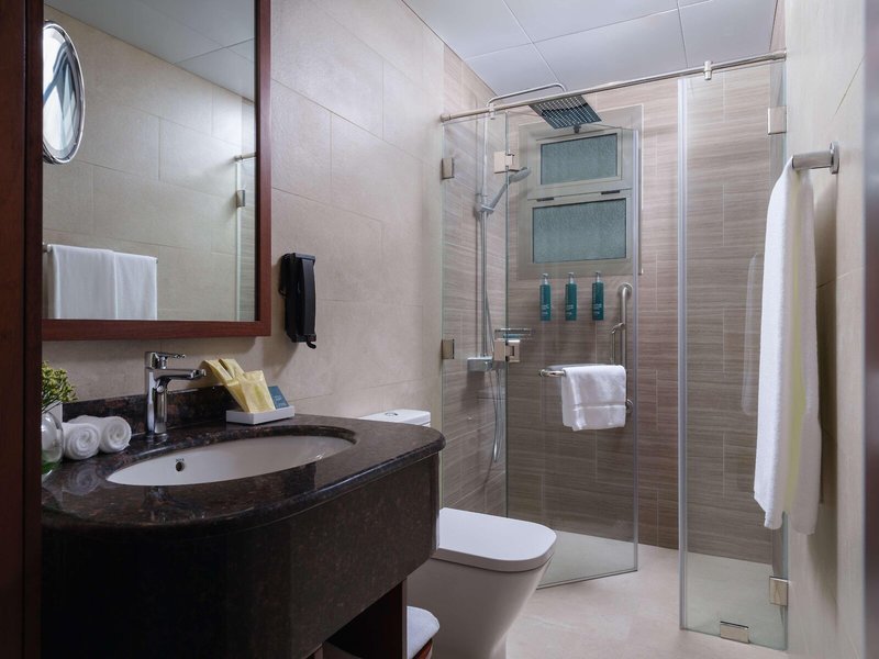 DoubleTree by Hilton Muscat Qurum 38