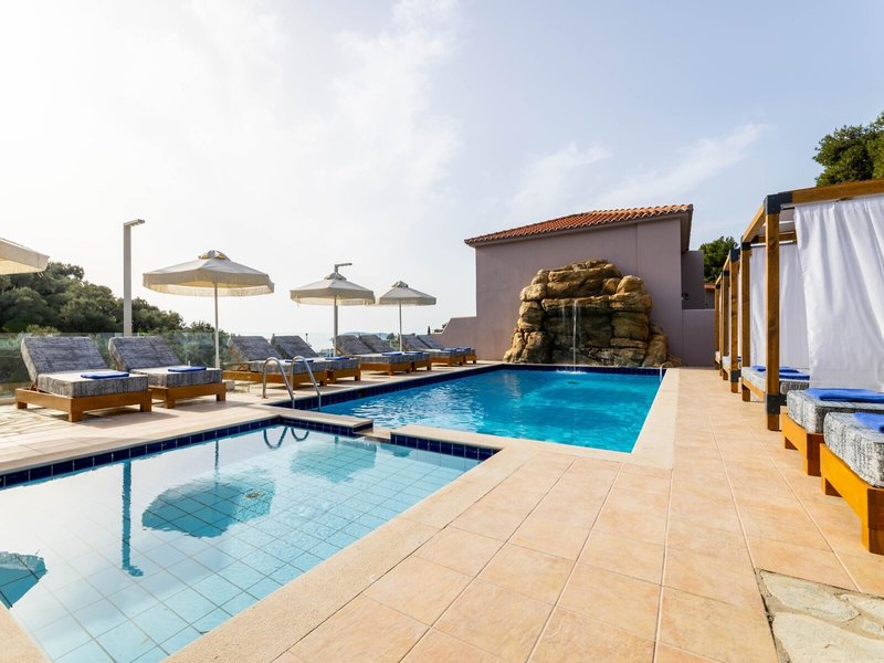 Skiathos Avaton Suites & Villas 2