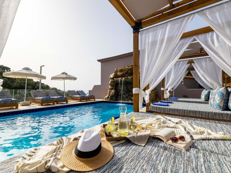 Skiathos Avaton Suites & Villas 4