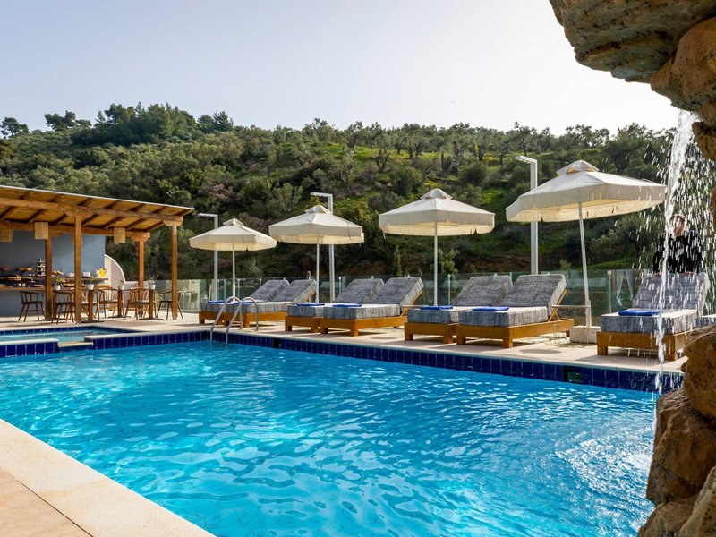 Skiathos Avaton Suites & Villas 6