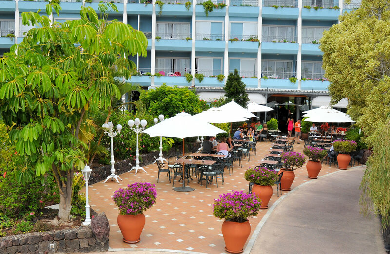 Coral La Quinta Park Suites 12