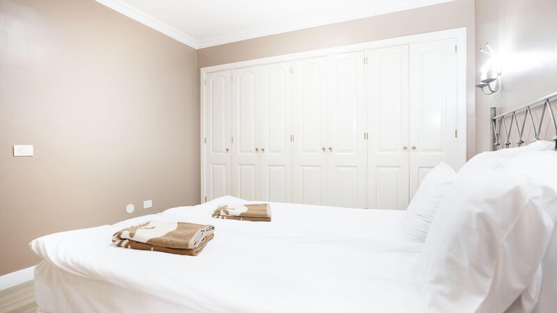 Coral La Quinta Park Suites 60