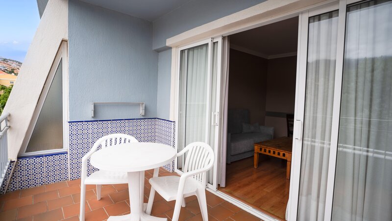 Coral La Quinta Park Suites 38