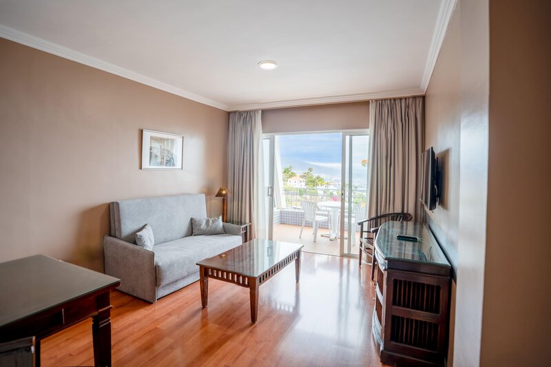 Coral La Quinta Park Suites 55