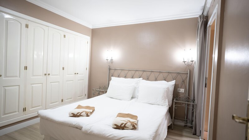 Coral La Quinta Park Suites 67