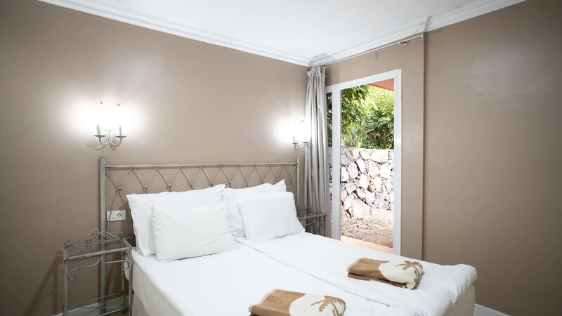 Coral La Quinta Park Suites 69