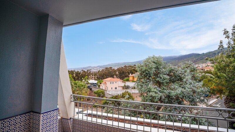 Coral La Quinta Park Suites 123