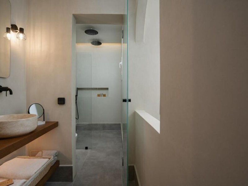 Polis of Naxos Stylish Suites 20