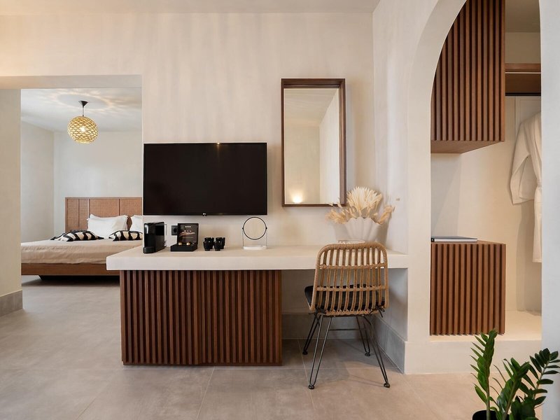 Polis of Naxos Stylish Suites 29
