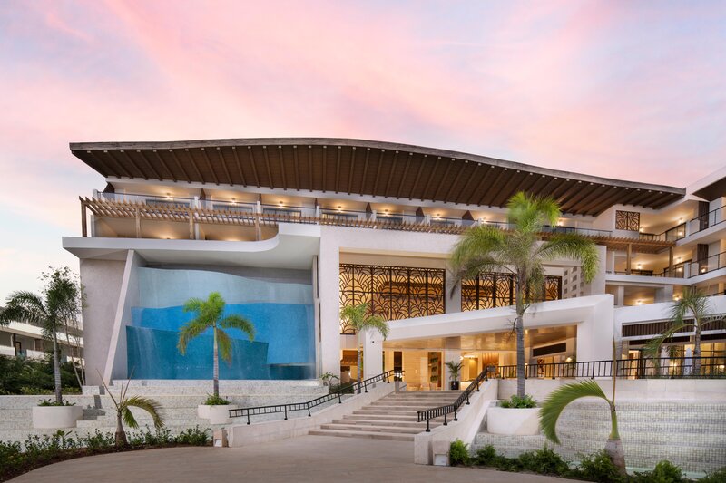 Serenade All Suites, Adults Only Resort 10