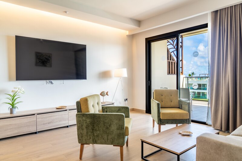 Serenade All Suites, Adults Only Resort 34