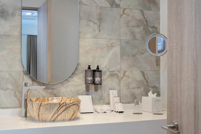 Serenade All Suites, Adults Only Resort 98