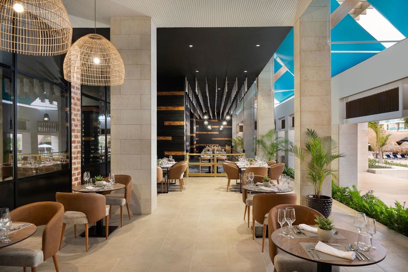 Serenade All Suites, Adults Only Resort 14