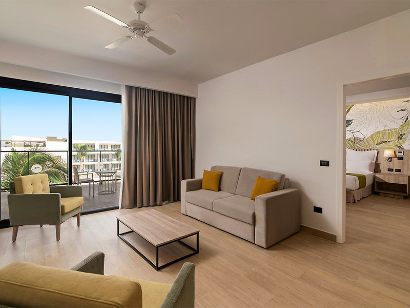 Serenade All Suites, Adults Only Resort 5