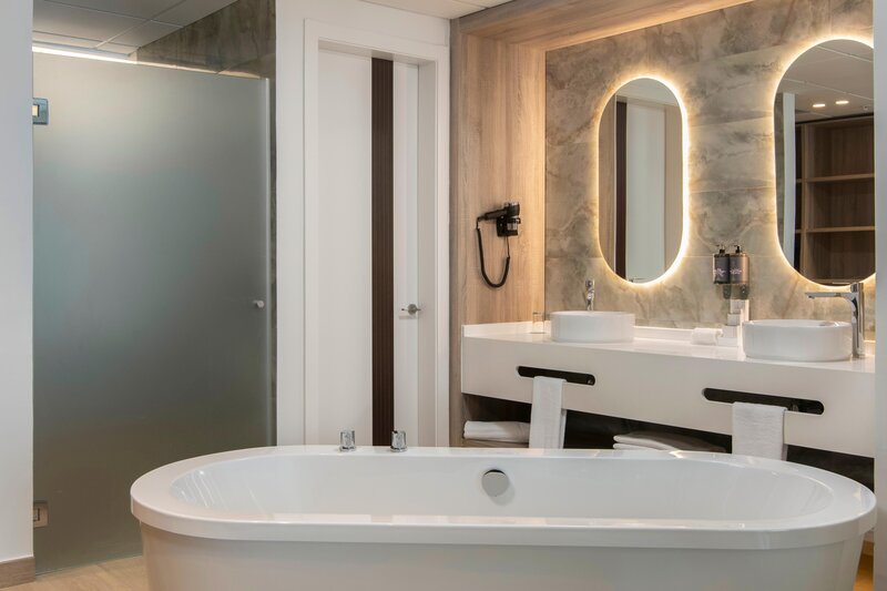 Serenade All Suites, Adults Only Resort 94